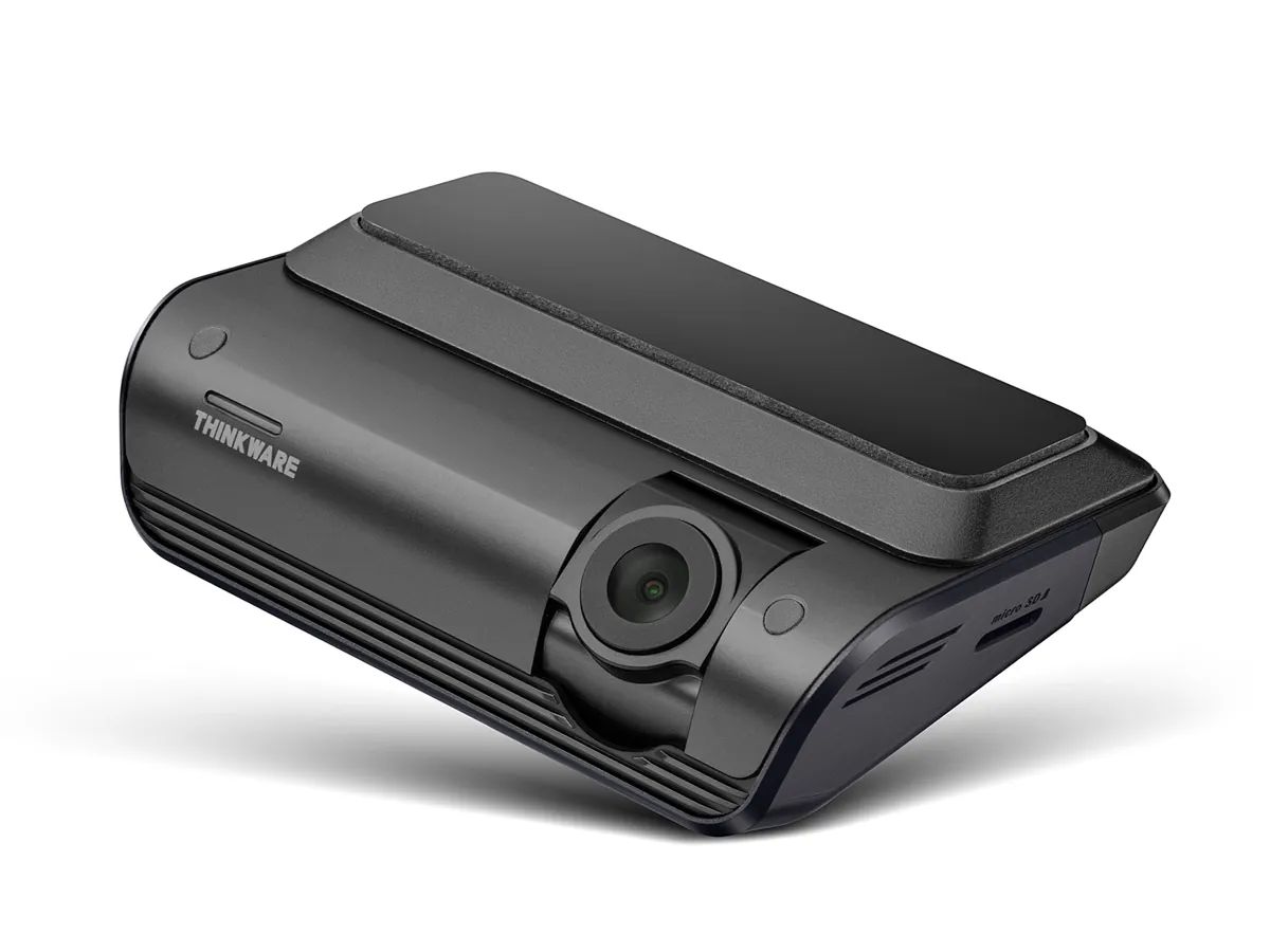 Thinkware Q1000 QuadHD 2-camera Dash Cam