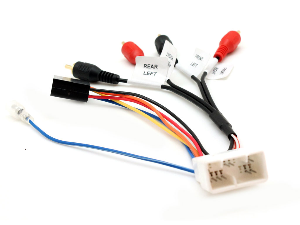 Lexus adapter (ISO connector) for amplified systems. CT20LX02