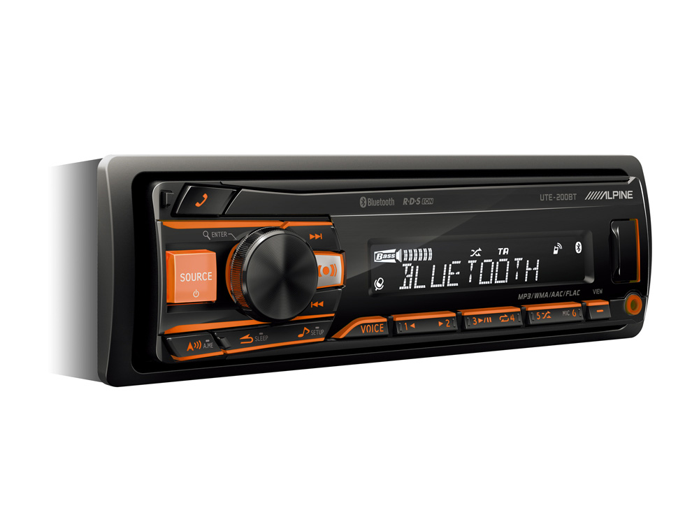 Alpine UTE-200BT receiver with USB, Bluetooth.