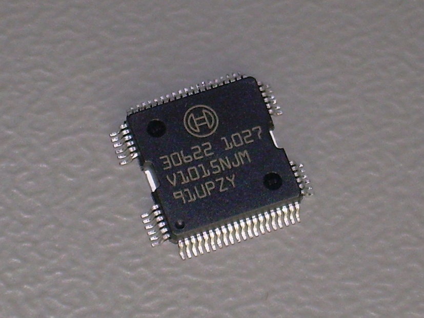 30622 motor ECU driver for Audi, VW... (QFP64). 