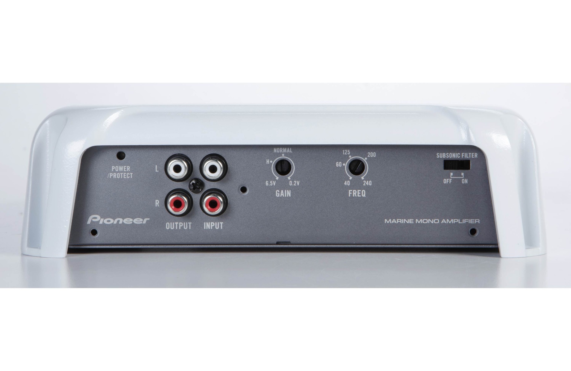 Pioneer GM-ME500X1 (FD class) marine power amplifier (mono).