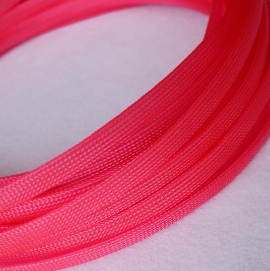 Expandable braided cable sleeving, red (12.0 mm).