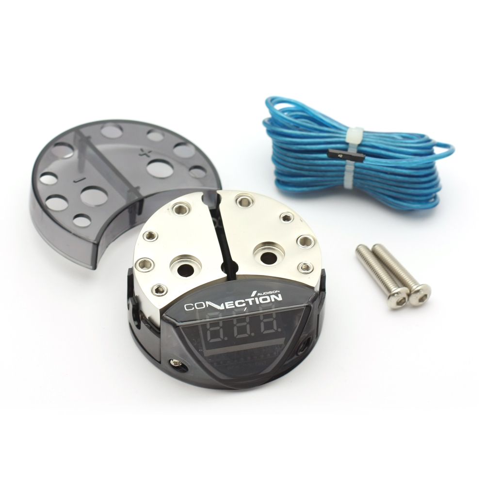 Audison Connection BCA 32 DGT.1 capacitor distribution with digital voltmeter.