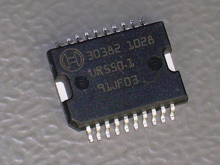 30382 BOSCH driver for Mercedes ECU (SOP-20).