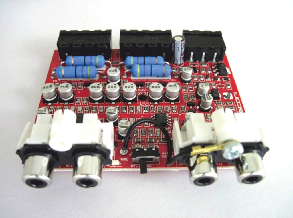 High level speaker signal to Low level RCA adapter (4-channel). Mosconi HLA-PRO.